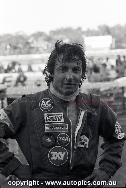 79SA09PD7013 - Peter Brock, Hang Ten 400, Sandown International Motor Raceway, 9th September, 1979, Holden LX Torana SS A9X Hatchback - Photographer Peter D'Abbs