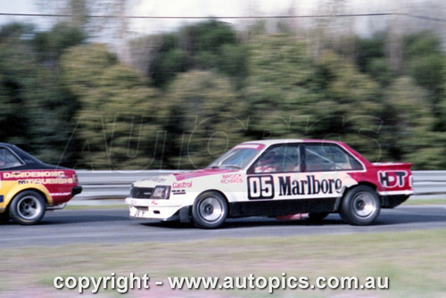 81SA09PD7004 - Peter Brock, Hang Ten 400, Sandown International Motor Raceway, 13th September, 1981, Holden Commodore VC - Photographer Peter D'Abbs