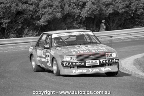 81SA09DH7044 - Dick Johnson, Hang Ten 400, Sandown International Motor Raceway, 13th September, 1981, Ford XD Falcon - Photographer Darren House