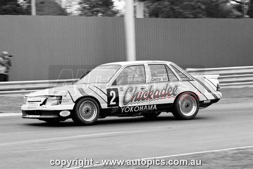 86SA09PD7019 -Allan Grice & Graeme Bailey, Castrol 500, Sandown International Motor Raceway, 14th September, 1986, Holden VK Commodore SS - Photographer Peter D'Abbs 86SA09PD7019 -Allan Grice & Graeme Bailey, Castrol 500, Sandown International Motor Raceway, 14th September, 1986, Holden VK Commodore SS - Photographer Peter D'Abbs