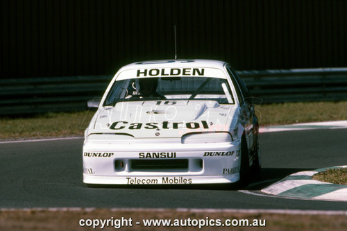 89SA09RS7004 - Win Percy & Larry Perkins, .05 Sandown 500, Sandown International Motor Raceway, 10th September, 1989, Holden VL Commodore SS - Photographer Ray Simpson