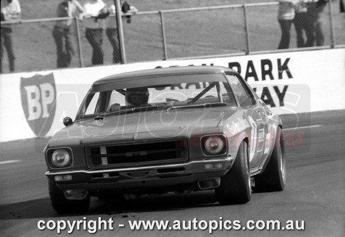 72160 - Bob Jane, Oran Park, 16/08/1972, Holden Monaro