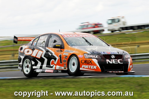 07SA09MC7021 - Rick Kelly & Paul Radisich, Sandown Just Car Insurance 500, Sandown International Motor Raceway, 16th of September, 2006, Holden Commodore VE- Photographer Marshall Cass