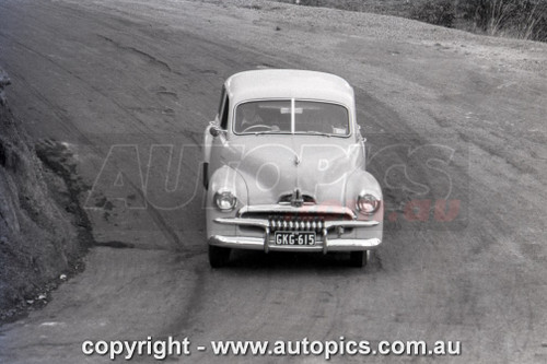 57TH11PD4519 - Templestowe Hill Climb, Templestowe, Victoria, November, 1957 - Photographer Peter D'Abbs 