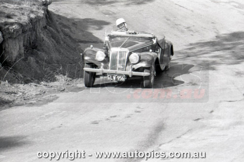 57TH11PD4531 - Templestowe Hill Climb, Templestowe, Victoria, November, 1957 - Photographer Peter D'Abbs 