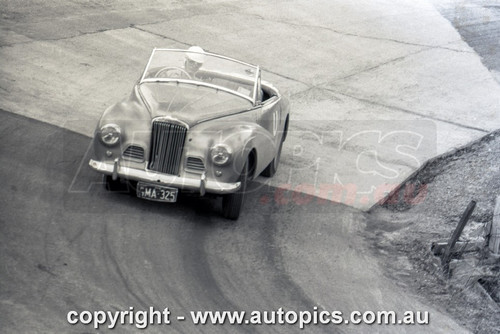 57TH11PD4535 - Templestowe Hill Climb, Templestowe, Victoria, November, 1957 - Photographer Peter D'Abbs 