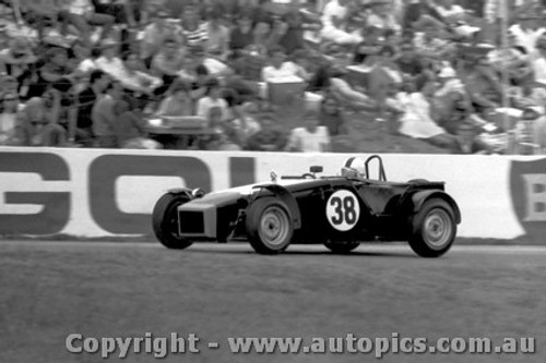 67469 - John Bando Ventura Clubman - Oran Park 24/9/1967