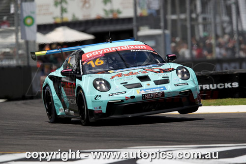 25AD11JS2002 - Porsche Paynter Dixon Carrera Cup Australia, 2025 BP Adelaide 500,  Adelaide Parklands Circuit, 2025 - Porsche 911 GT3 - Photographer James Smith