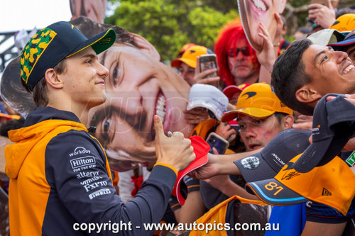 24AGP03PB3087 -Oscar Piastri,  Formula 1 -  Rolex Australian Grand Prix,  Albert Park Grand Prix Circuit, McLaren Mercedes, Car #81 , 2024