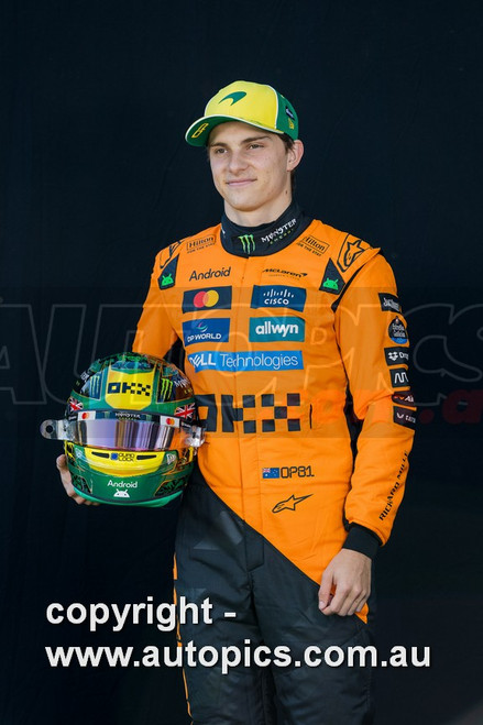 25AGP03RB3044 - Oscar Piastri, Formula 1 Louis Vuitton Australian Grand Prix, Melbourne Grand Prix Circuit, 14–16th of March, 2025, McLaren-Mercedes
