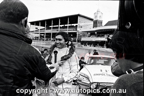 70RA06LR25012 - Jean-Claude Ogier & Lucette Ogier, Citroën DS 21 - Ampol Trial Rally, Around Australia, 1970, WINNERS - Photographer Lance J Ruting