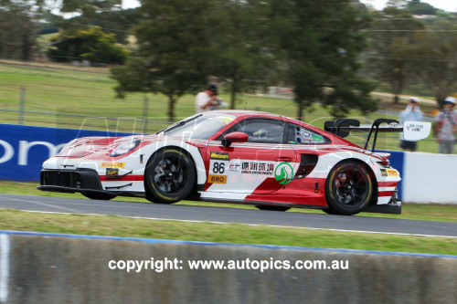 26BA02GG5006 - Meguiar's Bathurst 12 Hour, Mount Panorama, 2026, Dorian Boccolacci, Anders Fjordbach & Kerong Li - Porsche 911 GT3 R (992) - RUNNERS - UP!