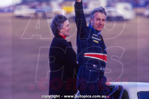 97OP11RB7009 - Peter Brock & Bev Brock, Holden Commodore VS (HRT) Brock's Farewell - Oran Park Raceway, Narellan, New South Wales, November 16th 1997
