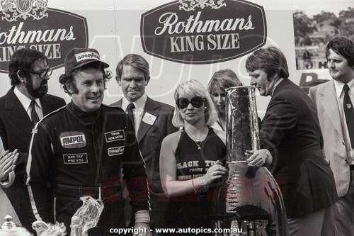 78SA09PD7032 - Graham McRae, Chevrolet V8, Winner! - Australian Gold Star, Sandown International Motor Raceway, 10th September, 1978 - Photographer Peter D'Abbs