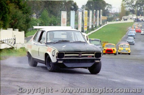 70194 - Peter Brock Holden Torana 186 S/C- Sandown 13th September 1970 - Photographer Jeff Nield