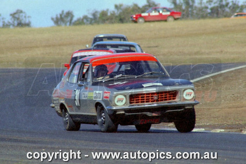 72168 - Colin Bond, Oran Park, 6th August, 1972, Holden Torana XU1 - Photograher Jeff Nield