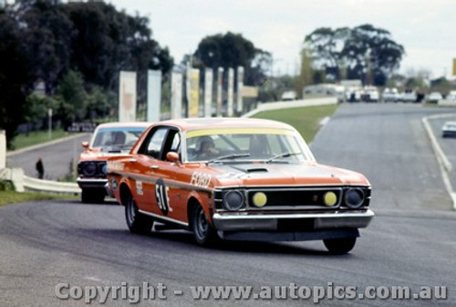 70226 - Bruce McPhee  Ford Falcon XW  GTHO - Sandown 13th September 1970