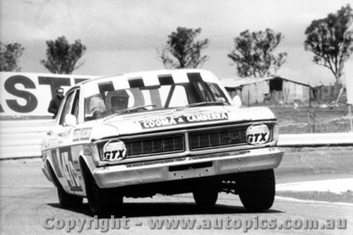 71796 -  G. Lister / D. Seldon  Ford  Falcon XY 500 -  Bathurst  1971