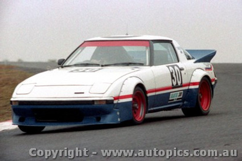 84028 - Tony Kavich - Mazda RX7 - Amaroo Park 5th August 1984