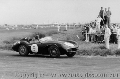 59414 -  R. Carveth Aston Martin DB3 SR -  Fishermen s Bend - 10th October 1959 - Photographer Peter D Abbs