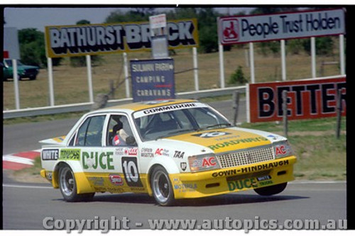 80782  - C. O'Brien / G. Wigston  -  Holden Commodore VC  5th Outright Bathurst 1980 - Photographer Darren House