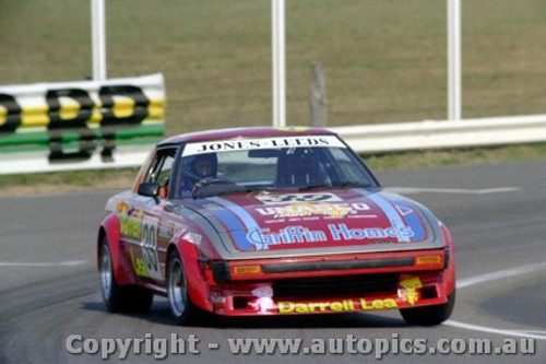 80825  - B. Jone / G. Leeds- Mazda RX7 - Completed 105 laps -  Bathurst 1980 - Photographer Lance J Ruting