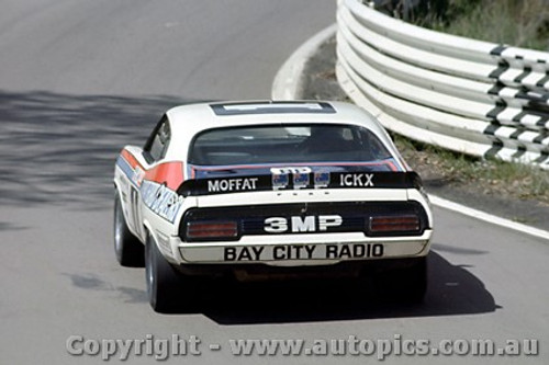 77758  -  A. Moffat / J. Ickx  -  Bathurst 1977 - 1st Outright & Class A Winner - Ford Falcon XC - Photographer Richard Austin