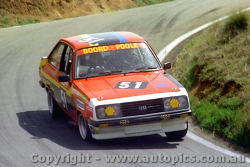 77804 - E. Board / K. Poole  Ford Escort RS2000 19th outright  - Bathurst 1977 - Photographer Lance J Ruting