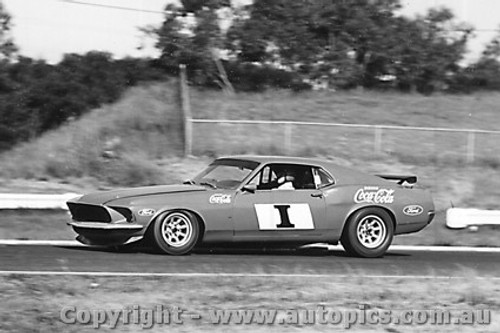 69092 - Allan Moffat  TransAm Mustang - Sandown 9th November 1969 - Photographer Peter D Abbs