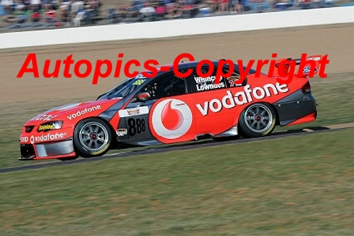 207704 - C. Lowndes / J. Whincup - Ford Falcon  - 1st Outright Bathurst 2007 - Photographer Craig Clifford