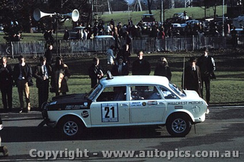 68974 - London to Sydney Marathon 1968 - B. Williamst - BMC 1800 MK2  - Photographer Jeremy Braithwaite