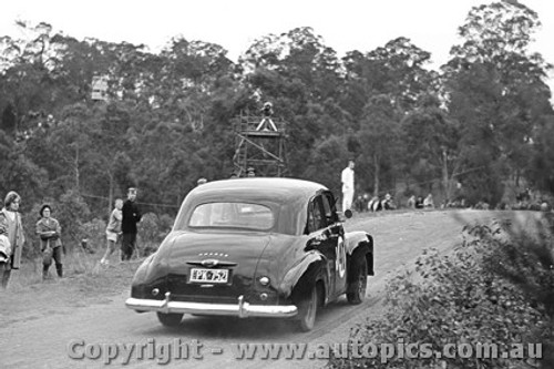 62102 - Norm  Beechey  Holden FX - Templestowe Hillclimb 1962 - Photographer Peter D Abbs