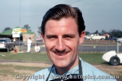 63542 - G. Hill - Ferguson P99 / Climax 2495cc 4cyl - Warwick Farm 1963 - Photographer Laurie Johnson