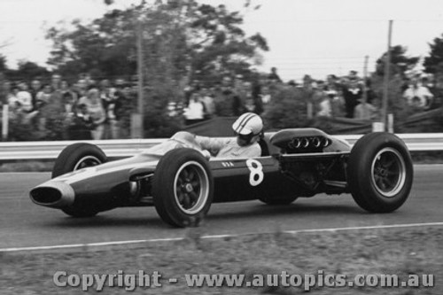 64533 - T. Mayer - Cooper Climax  - Tasman Series Sandown -  1964 - Photographer Peter D Abbs