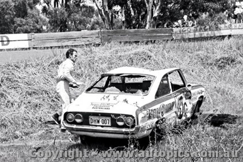 69786 - Bernie Haehnle / Peter Wherrett - Mazda R100 - Bathurst 1969 - Photographer Lance J Ruting