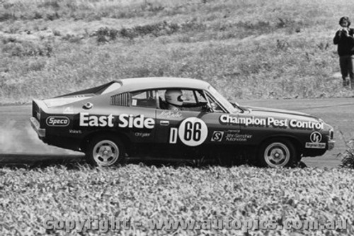 72223 - N Devine - Valiant Charger - 2/1/1972 - Phillip Island - Photographer Peter D Abbs