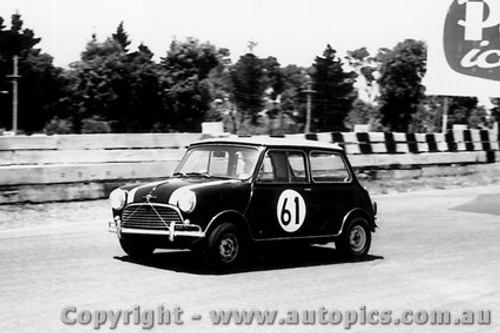 64069 - T. Makinen / R. Altonen - Morris Cooper S - Sandown 6 Hour International  29th November 1964  - Photographer  Peter D Abbs