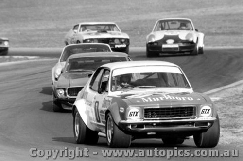 73135 - John Harvey Holden Torana V8 -  Allan Moffat Mustang Tran Am - Oran Park 1973 - Photographer Lance J Ruting