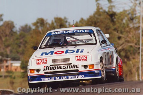 91016a - A. Miedecke Ford Sierra - Lakeside 1991