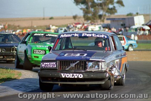 84051 - M. Petch Volvo / D. Johnson Mustang  - Calder 1984 - Photographer Peter D Abbs