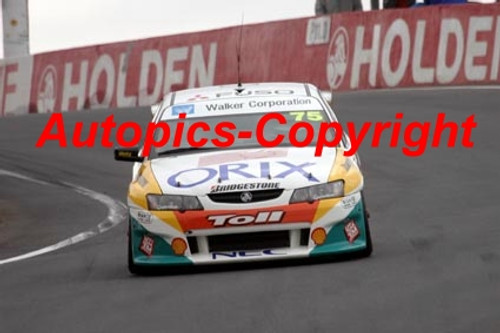 205716 - A. Tratt / T. Evangelou - Holden Commodore VZ - Bathurst 2005 - Photographer Jeremy Braithwaite