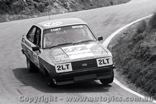 80859  -  T. Mulvihill / B. Nightingale Ford Escort RS2000  -  Bathurst 1980 - Photographer Lance J Ruting