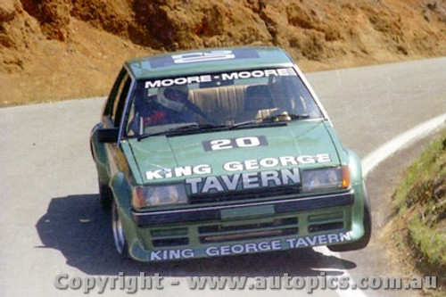 82790 - J. Moore / G. Moore - Ford Falcon XE - Bathurst 1982 - Photographer Lance J Ruting