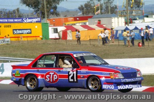 82793 - S. Harrington / G.Wigston - Holden Commodore VH - Bathurst 1982 - Photographer Lance J Ruting