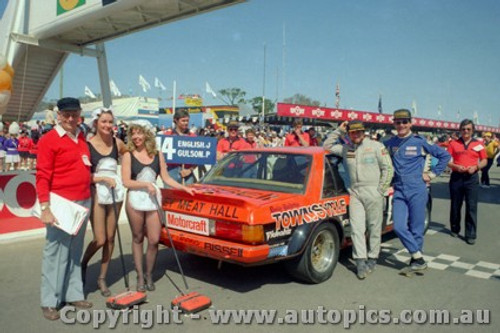 82807 - J. English / P. Gulson  - Ford Falcon XD - Bathurst 1982 - Photographer Lance J Ruting