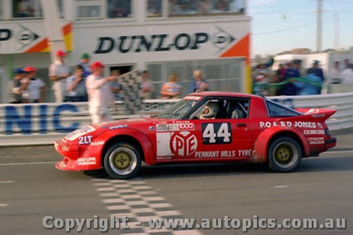 82837 - P. Jones / B. Skelton - Mazda RX7- Bathurst 1982 - Photographer Lance J Ruting