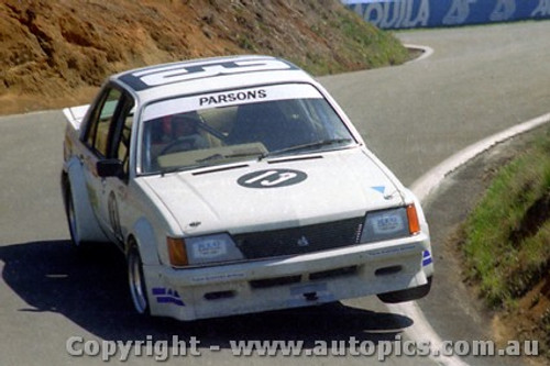 82863 -  D. Parsons - Holden Commodore VH - Practise in a spare car  I Think  Bathurst 1982 - Photographer Lance J Ruting