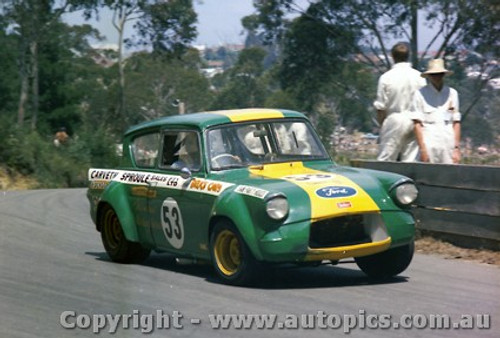 70290 - Bruce Cary Ford Anglia - Catalina Park Katoomba 1970 - Photographer Jeff Nield