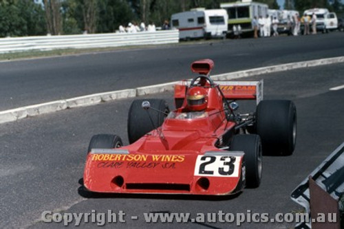 77635 - S. Fraser Cicada - F5000 Chev  -  Sandown 1977 - Photographer Adrien Schagen