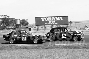 75182 - Ian Chilman, FX Holden & Bill Hamon, Torana - Calder 1975 ...